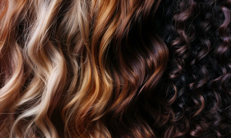 How Using Natural Hair Oil for Heat Styling Protection Can Improve Hair Health