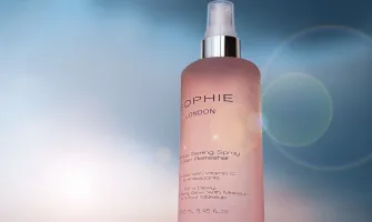 Vitamin C Setting Spray for Long-Lasting Radiant Glow